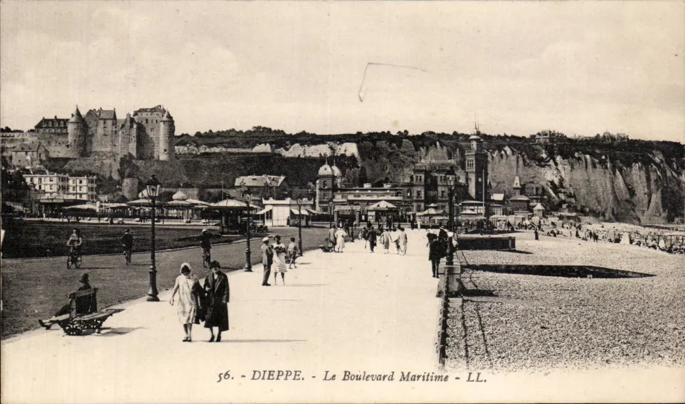 Dieppe - O Boulevard Marítimo - LL. - 56. - Frente
