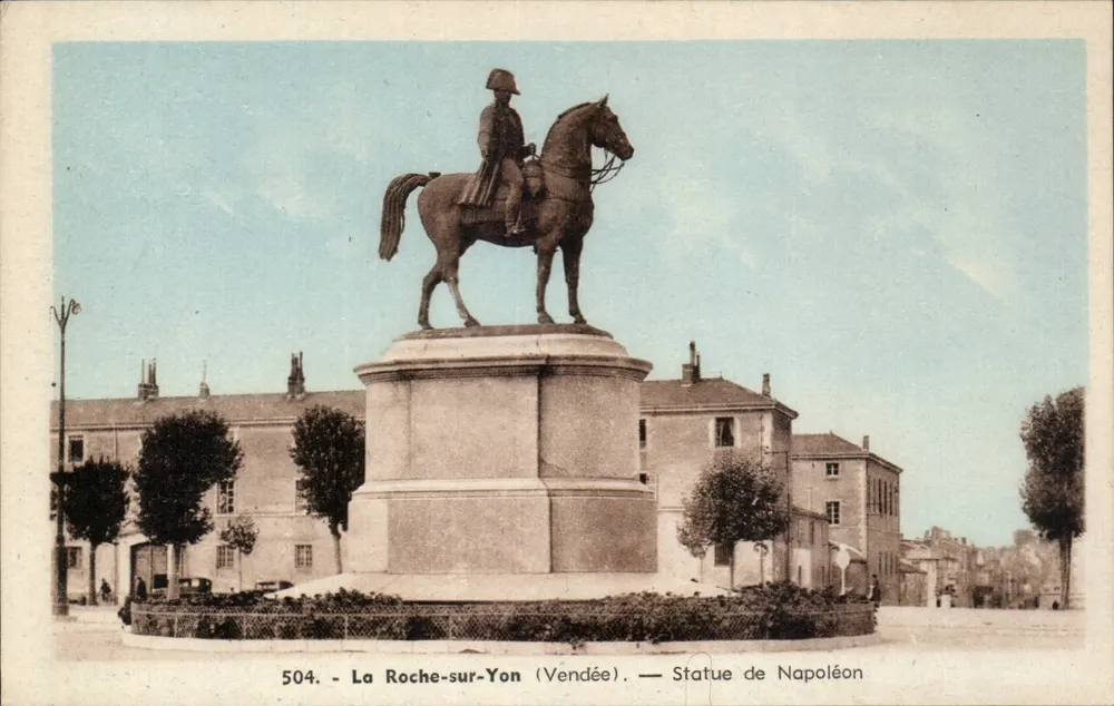 La Roche-sur-Yon (Vendée) — Estátua de Napoleão — Fototipia Jehly-Poupin - Frente