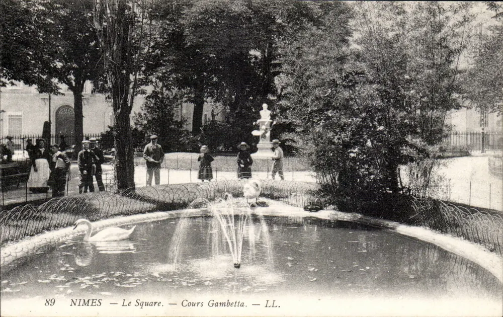 Nîmes — Le Square — Cours Gambetta — LL. — N°89 - Frente