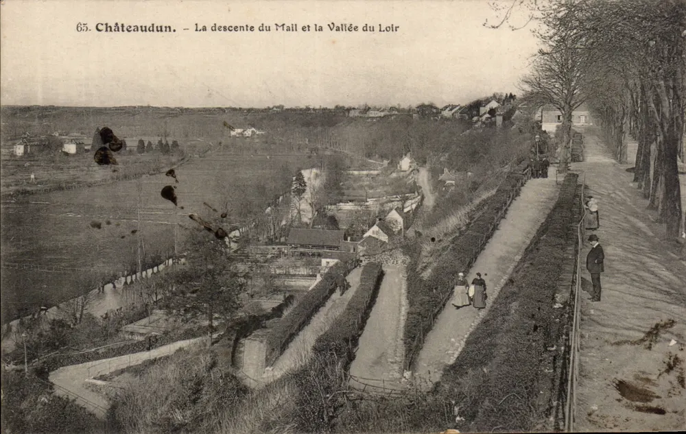 Châteaudun — Die Mail-Abstieg und die Loir-Tal — Vintage Postcard No. 65 - Vorderseite