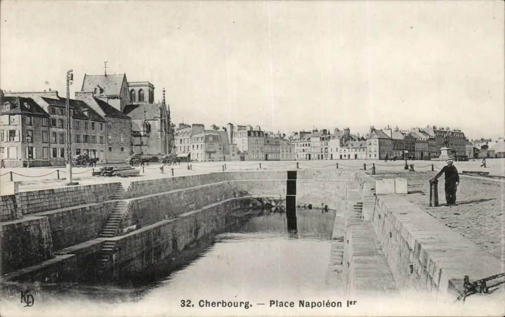 Cherbourg — Praça Napoleão Ier — editor KD, n° 32 - Frente