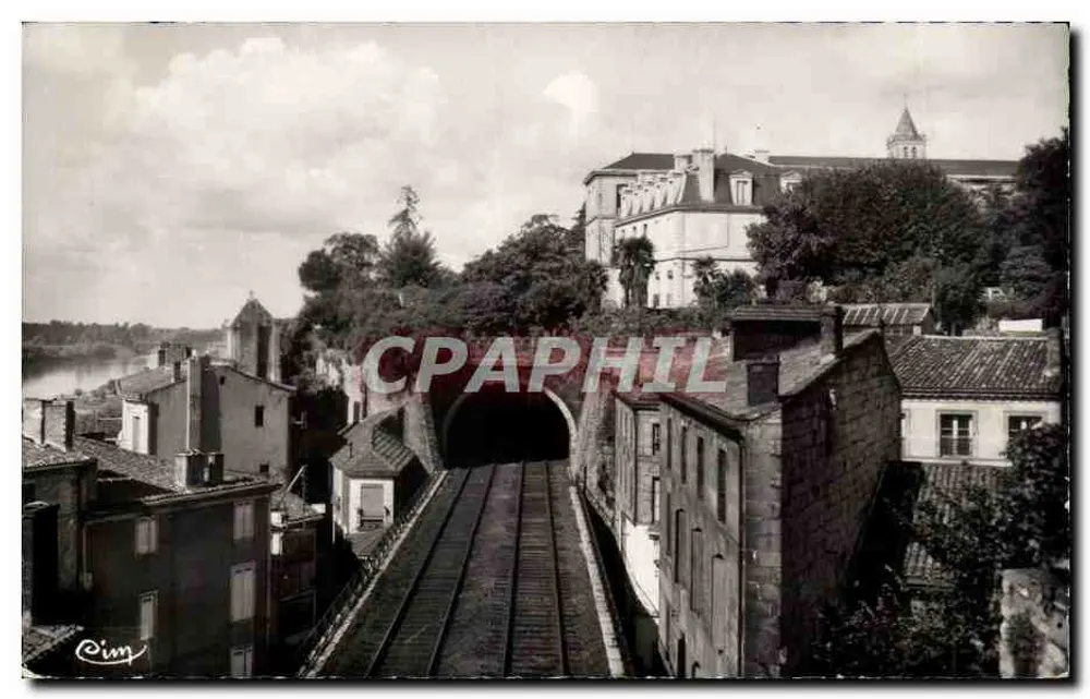 La Réole (Gironde) — Der Tunnel — Fotograf Oim - Vorderseite