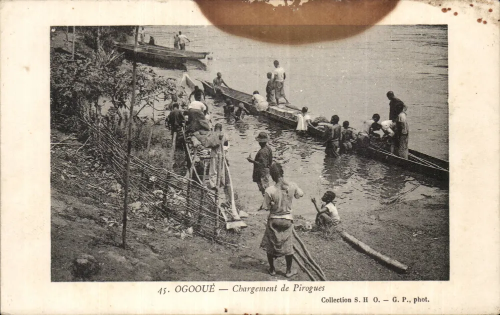 Ogooué — Beladung von Kanus — Sammlung S.H.O. - G.P., phot. - Vorderseite