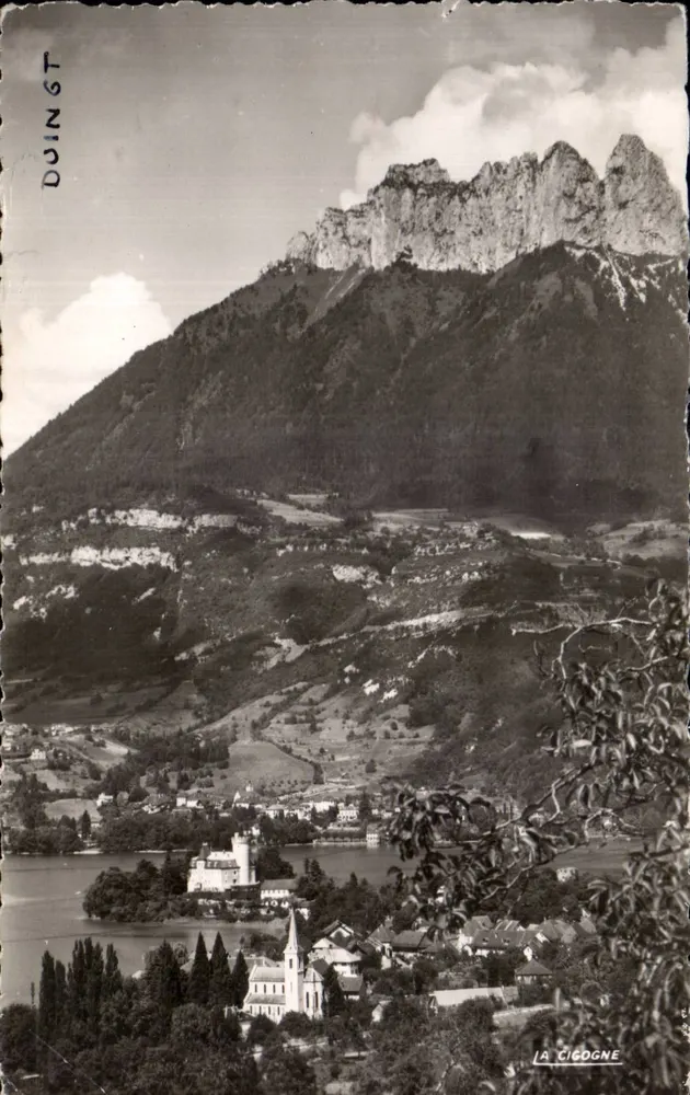 Duingt — Blick auf das Dorf und die Dent de Lanfon — La Cigogne - Vorderseite