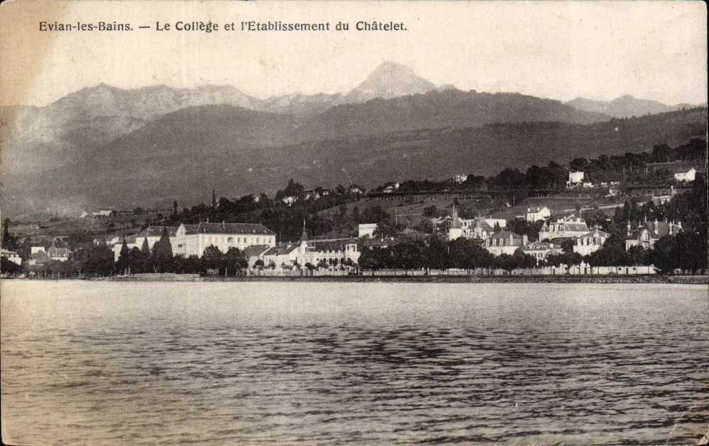 Evian-les-Bains — Blick auf das Kollegium und das Châtelet-Gebäude — E. Haissly, Buchhandlung - Vorderseite