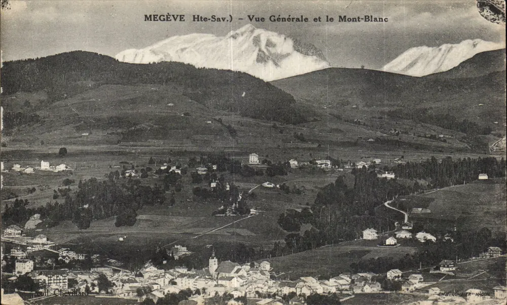 Mégeve (Hte-Sav.) — Allgemeine Ansicht und der Mont-Blanc — Verleger Émile Courta — Nr. 744 - Vorderseite