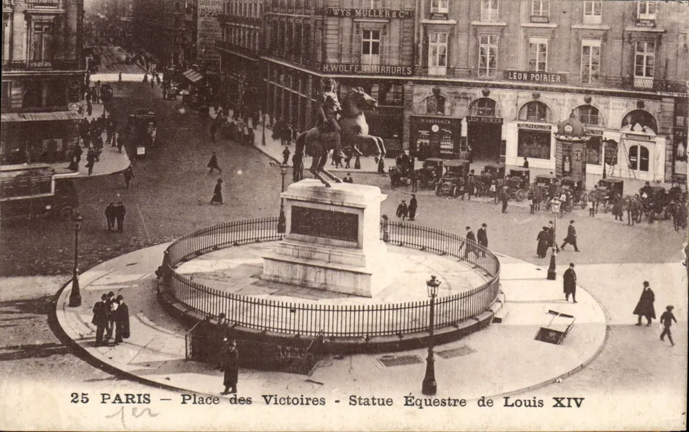 Paris - Place des Victoires - Reitstatue von Ludwig XIV - Vorderseite
