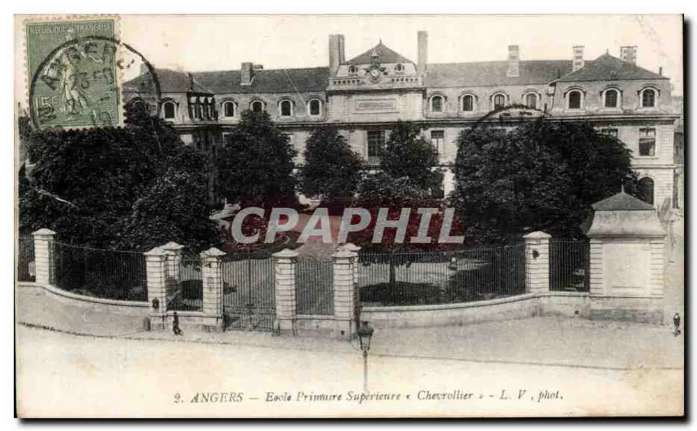 Angers — Hogere Primair School « Chevrollier » — L. V., fot. - Voorkant