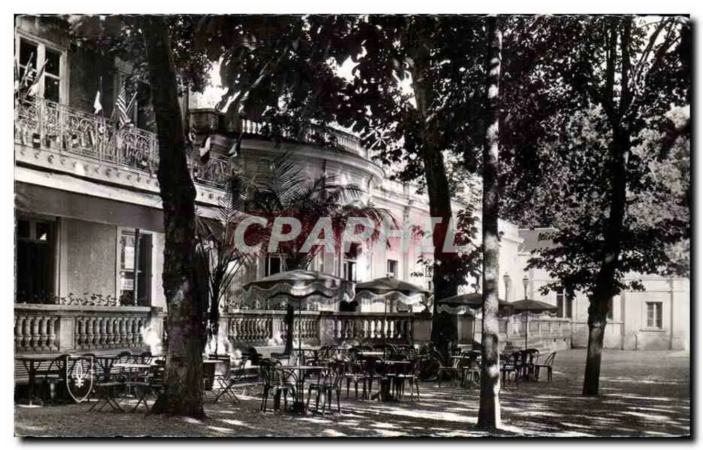 Pouguès-les-Eaux — Park des Thermalbetriebs - Casino — Éditions du LYS - Vorderseite