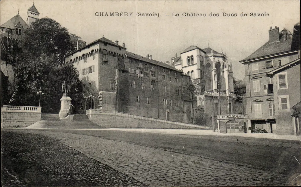 Chambéry (Savoie) — O Castelo dos Duques de Saboia — Cott. L. Grimal, Chambéry - Frente