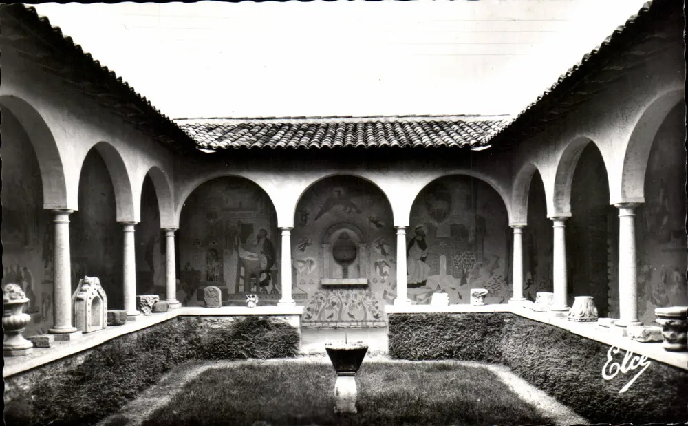 O Cloître do Prieuré — Frescas de Ferdinand Antheaume — Editora Elce - Frente