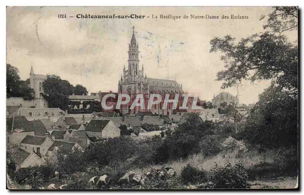 Châteauneuf-sur-Cher — Die Basilika Notre-Dame des Enfants — A.C. 684 - Vorderseite