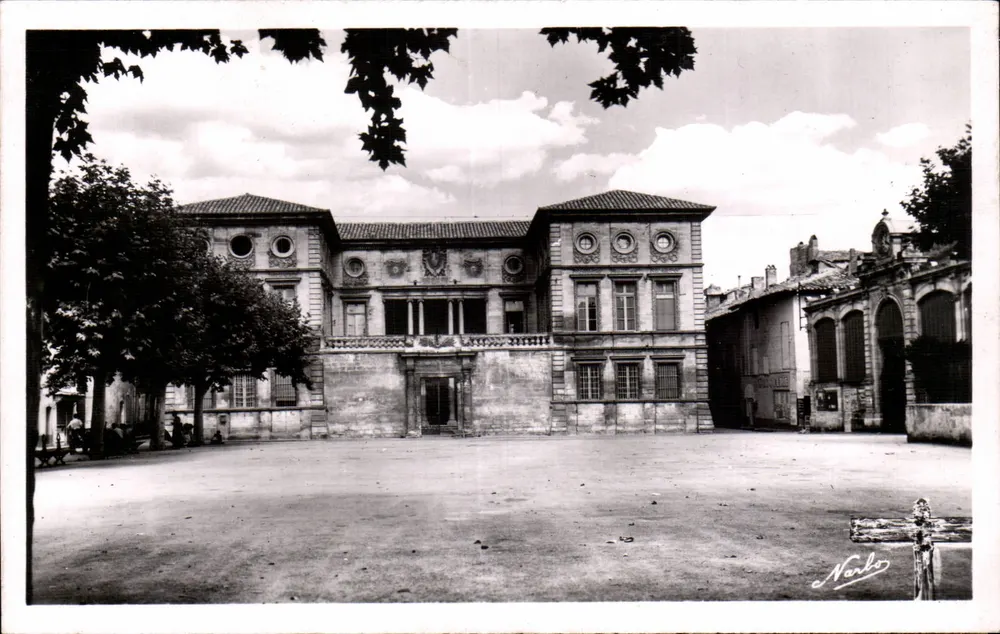 Beaucaire (Gard) — Rathaus (von Architekt Mansard 1679) — Les Halles — Editions Narbo - Vorderseite