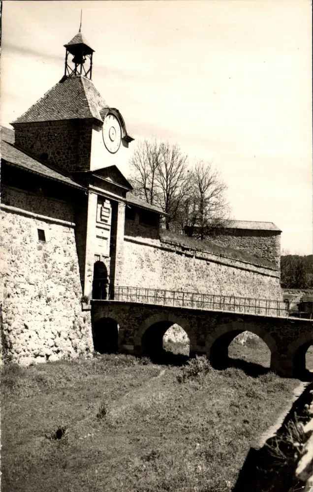 Mont-Louis (Pyrénées-Orientales) — Entrada da Cidadela — Photo Marimon - Frente