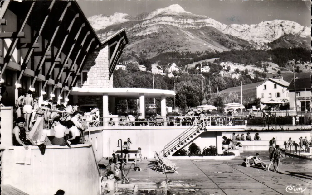 Piscina olímpica — Villard-de-Lans (Isère) — Foto Nain Bérenger - Frente