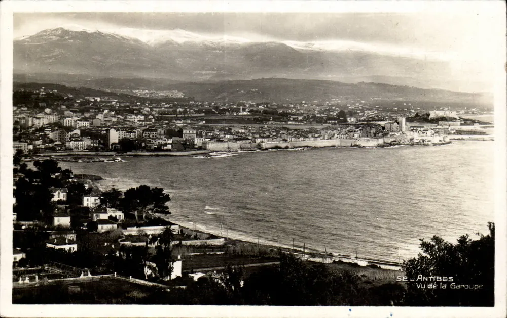 Antibes — Vista da Garoupe — Les Éditions Mar, Nice - Frente