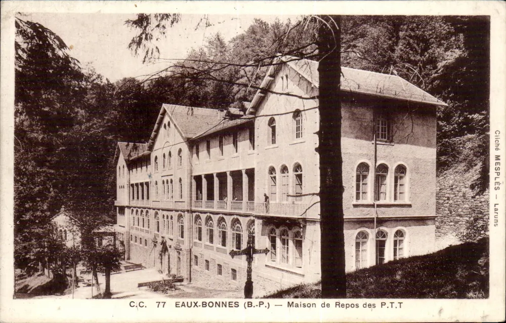 Eaux-Bonnes (B.P.) — Casa de Repouso das P.T.T — Cliché Mesple's - Laruns - Frente