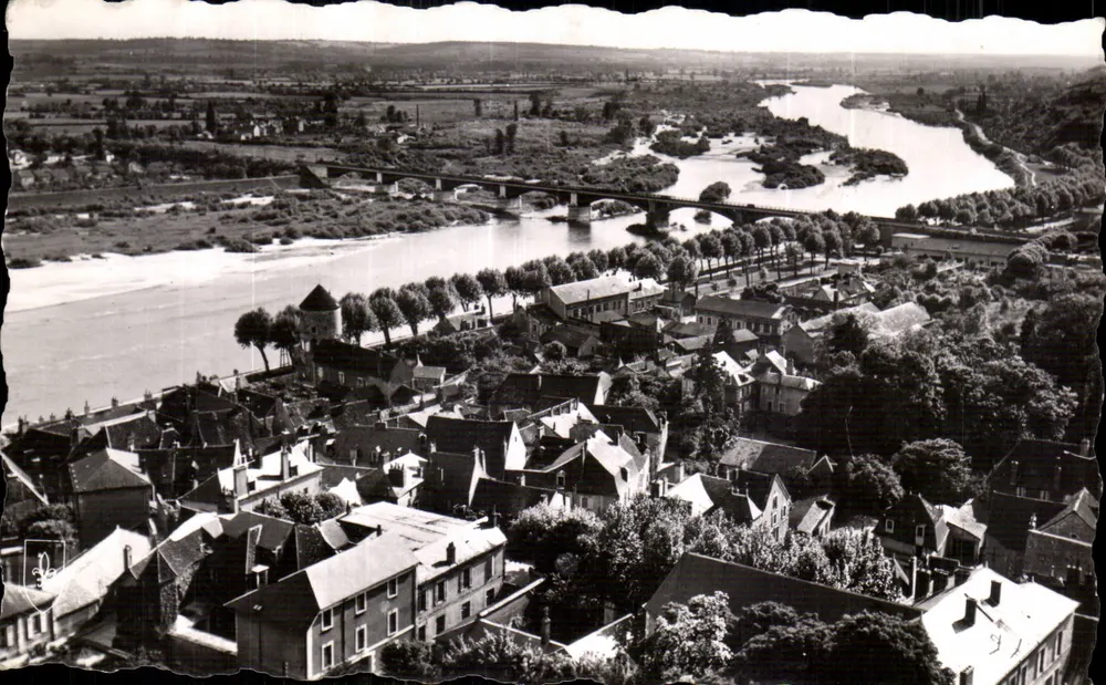 Nevers (Nièvre) — A Vale do Loire — Edições do LYS - Frente