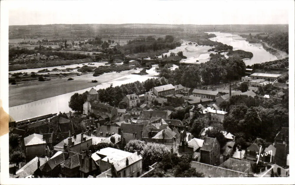 Nevers (Nièvre) — Panorama sobre a Loire — Éditions d'Art Martel - Frente