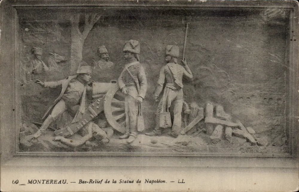 Montereau — Bas-relief da Estátua de Napoleão — LL - Frente