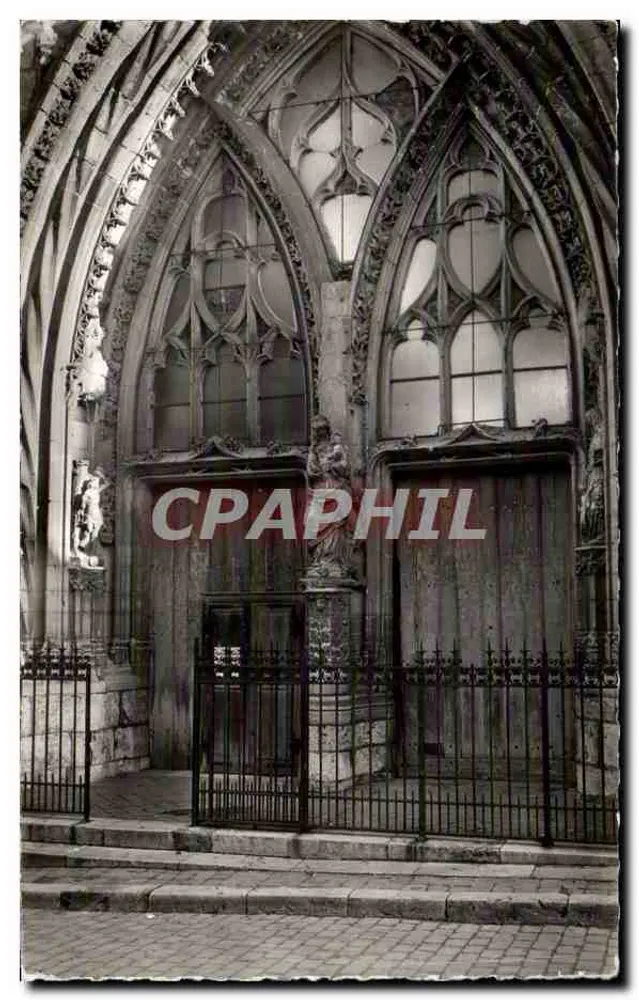 Moret-sur-Loing — Chiesa di Nostra Signora, il portale — Reprod. - Repromure - Recto
