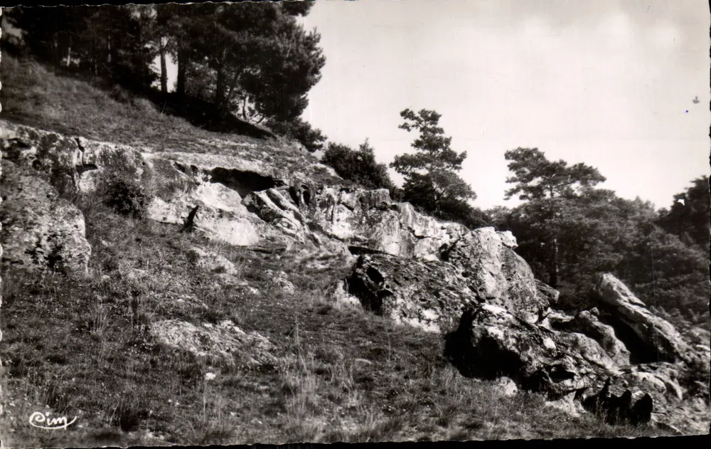Rochers de la Maladrerie — Boulancourt (S.-et-M.) — Cim - Frente