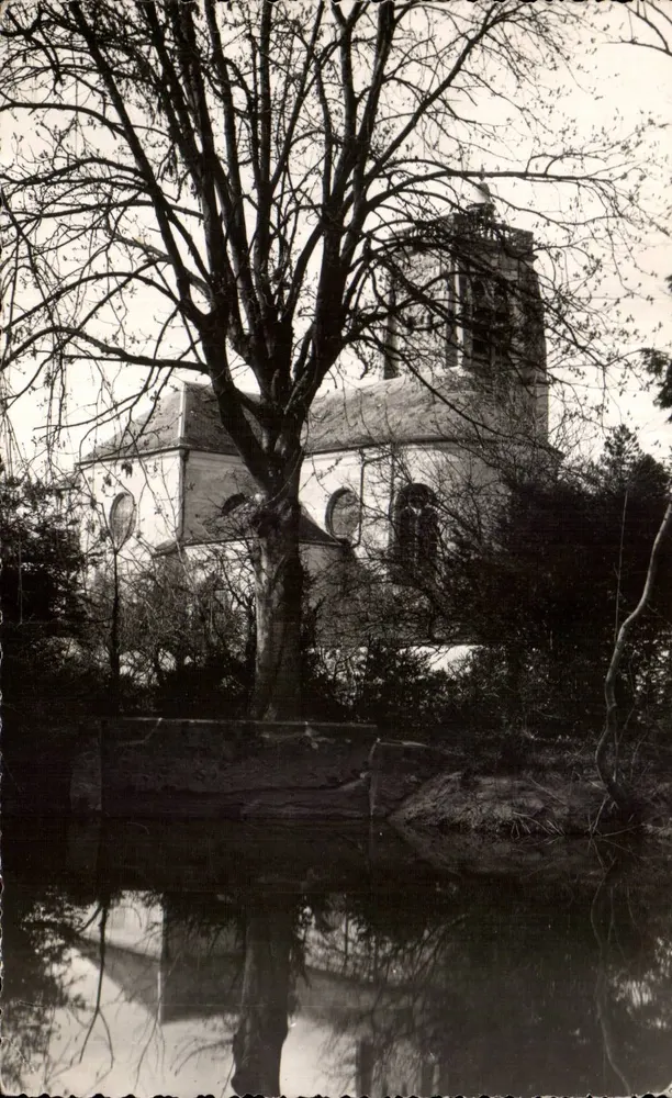 Crecy-en-Brie — A Igreja — Edições Grand-Ménil, Clichés AGIS - Frente