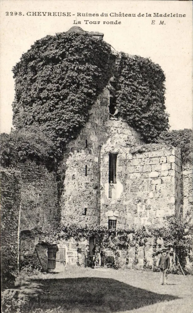 Chevreuse - Ruínas do Castelo de La Madeleine - A Torre Redonda — E.M. n°2298 - Frente