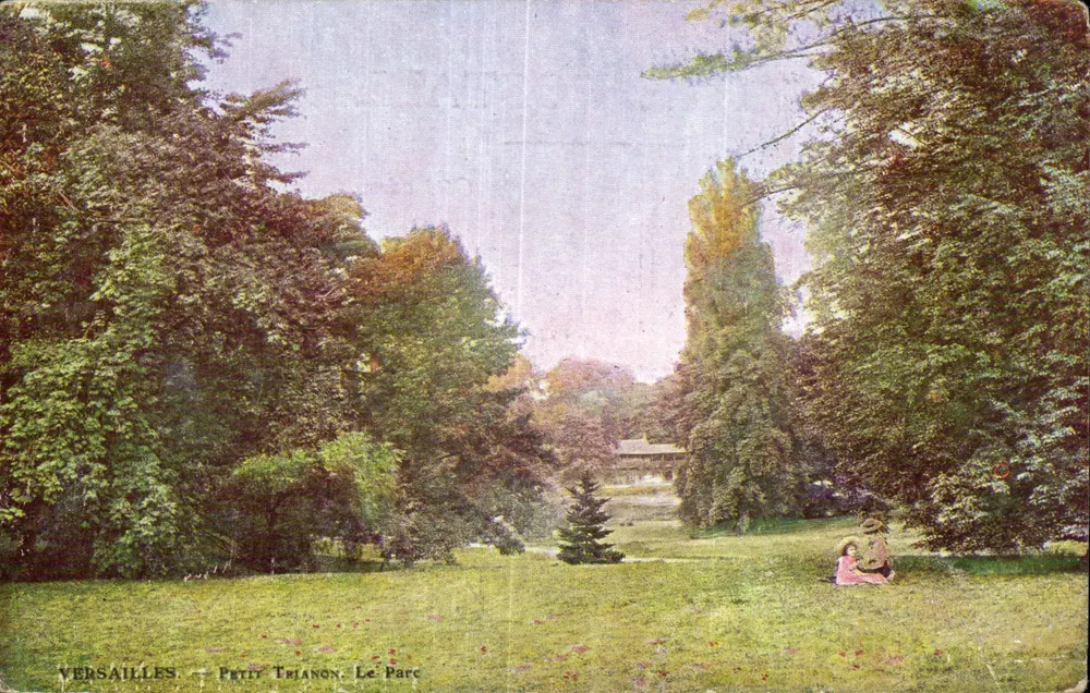 Versailles — Petit Trianon. O Parque - Frente
