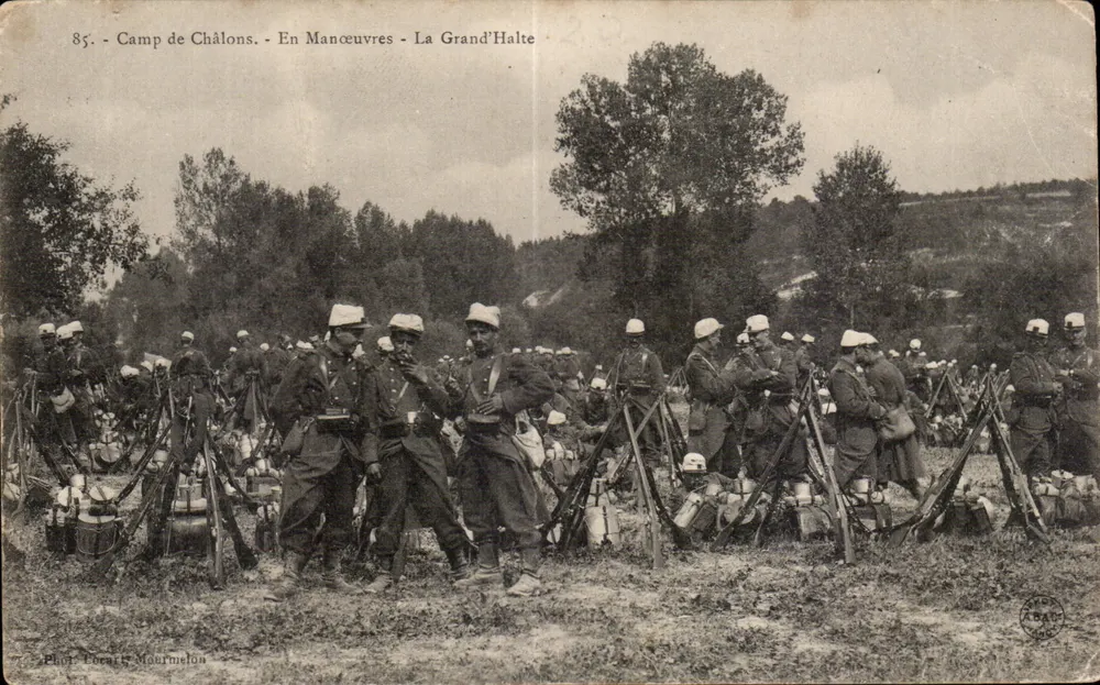 Camp de Châlons — En Manœuvres — La Grand’Halte — Phot. Édouard Mourmelon - Vorderseite