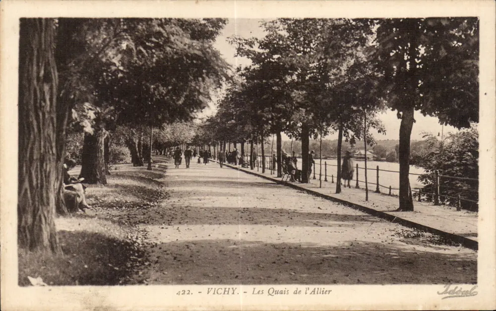 Vichy — De Kades van de Allier — uitgever Idéobal, n° 422 - Voorkant