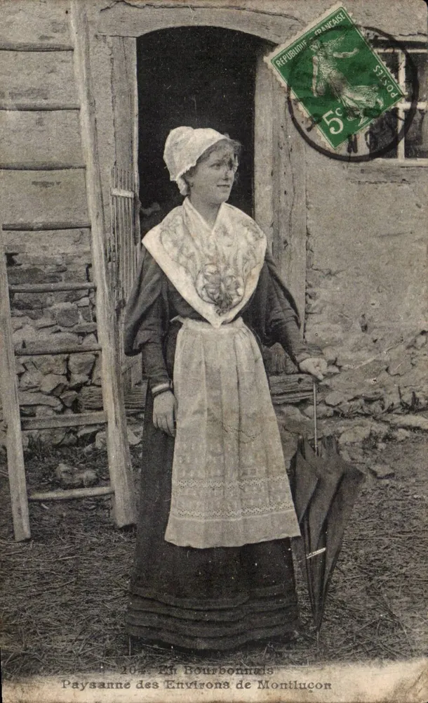 Contadina nei dintorni di Montluçon — In Bourbonnais — G. Ciremont, editore a Montluçon, n°204 - Recto