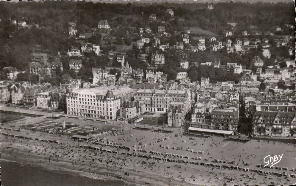 Trouville (Calvados) — Vista aérea — Éditions Gaby - Frente