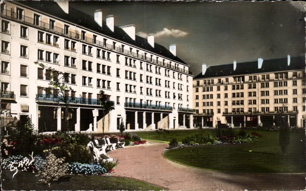 Place de la Résistance — Caen (Calvados) — Éditions A. & F. Cheïe, Nantes - Frente