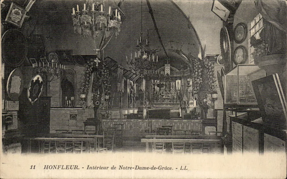 Honfleur — Interior da Igreja de Nossa Senhora da Graça — LL, n°11 - Frente