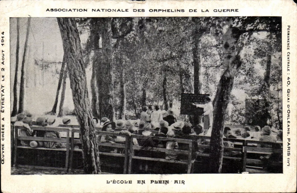 Association nationale des orphelins de la guerre — L'école en plein air — éditeur : Imprimerie de la permanence centrale, 40, quai d'Orléans, Paris - Frente