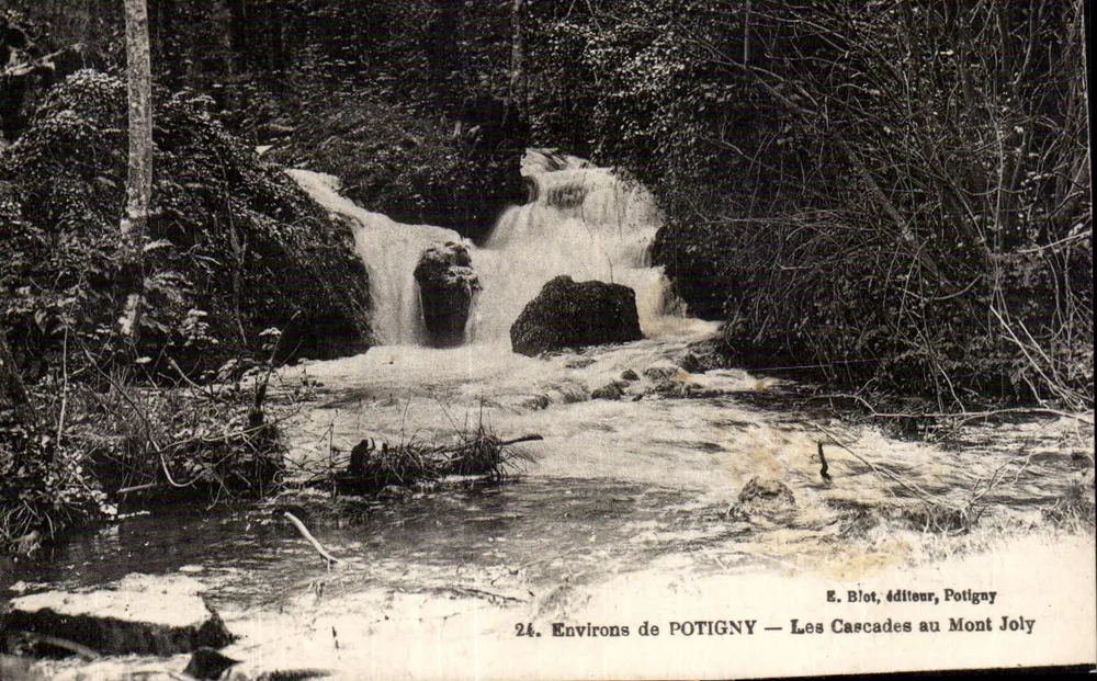 Umgebung von POTIGNY — Die Wasserfälle am Mont Joly — E. Biot, Verleger, Potigny - Vorderseite