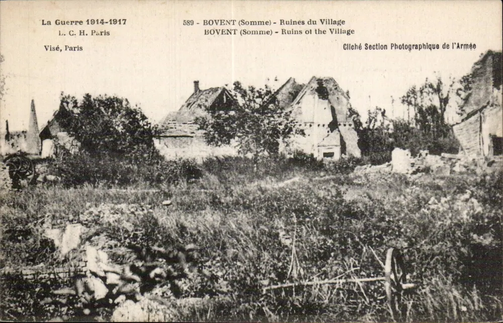 Bovent (Somme) — Ruínas do Village — Seção Fotográfica do Exército, n° 589 - Frente