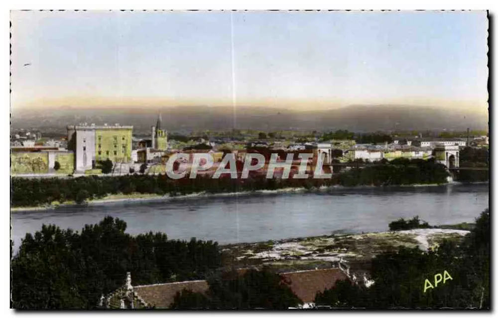 Tarascon — Vista Geral — Sté des Cartes Postales A.P.A. - POUX - Frente