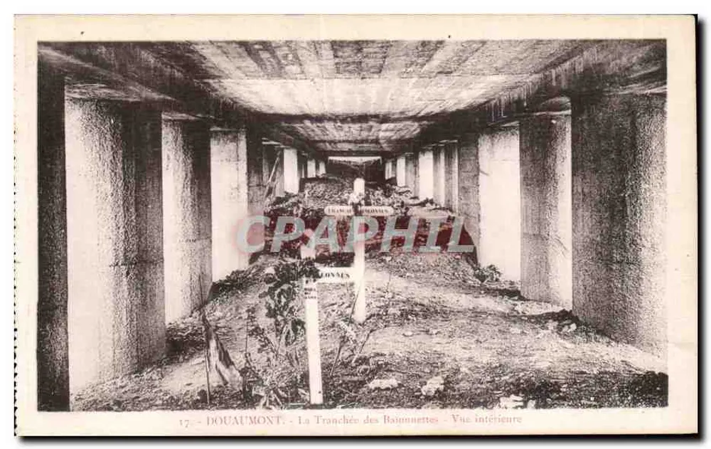 Douaumont — Die Baionetten-Schützengraben — Innenansicht - Vorderseite