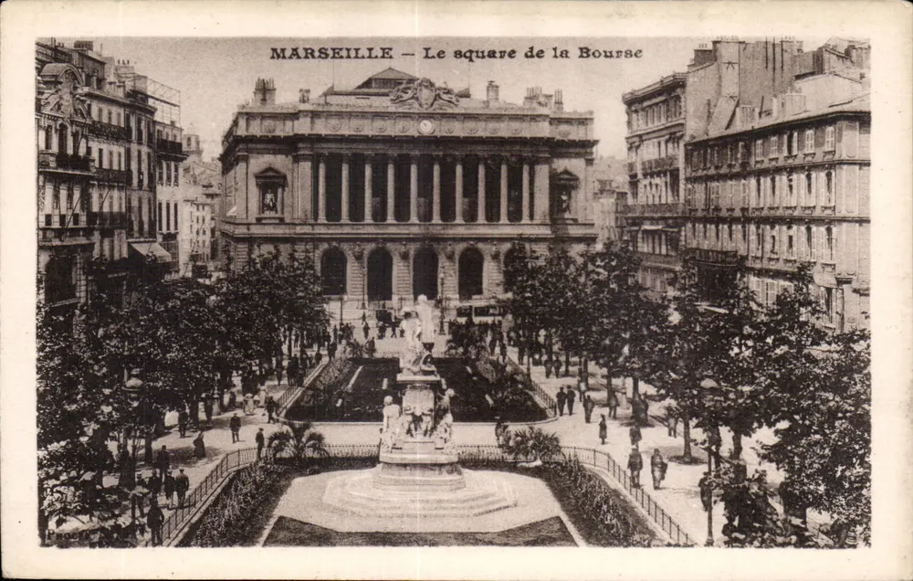 Marseille — O square da Bourse - Frente