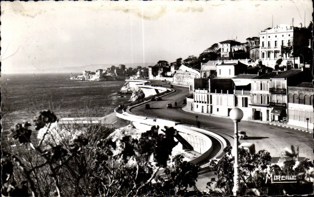Vue de la route côtière à Marseille — éditeur MIREILLE - Frente