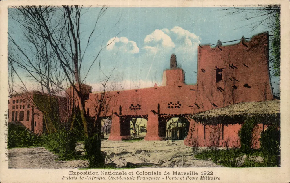 Nationale und Kolonialausstellung Marseille 1922 — Palast der Französischen Westafrika — Tor und Militärposten — Foto F. Detaille, Marseille - Vorderseite