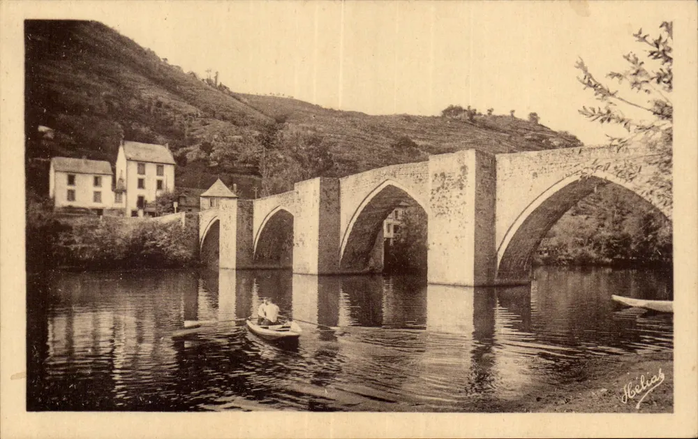 Het oude brug over de Truyère — Entraygues (Aveyron) — Helias - Voorkant