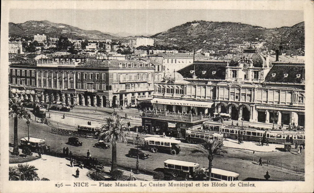 Nice — Place Masséna. Das Municipale Casino und die Hotels de Cimiez. - Vorderseite