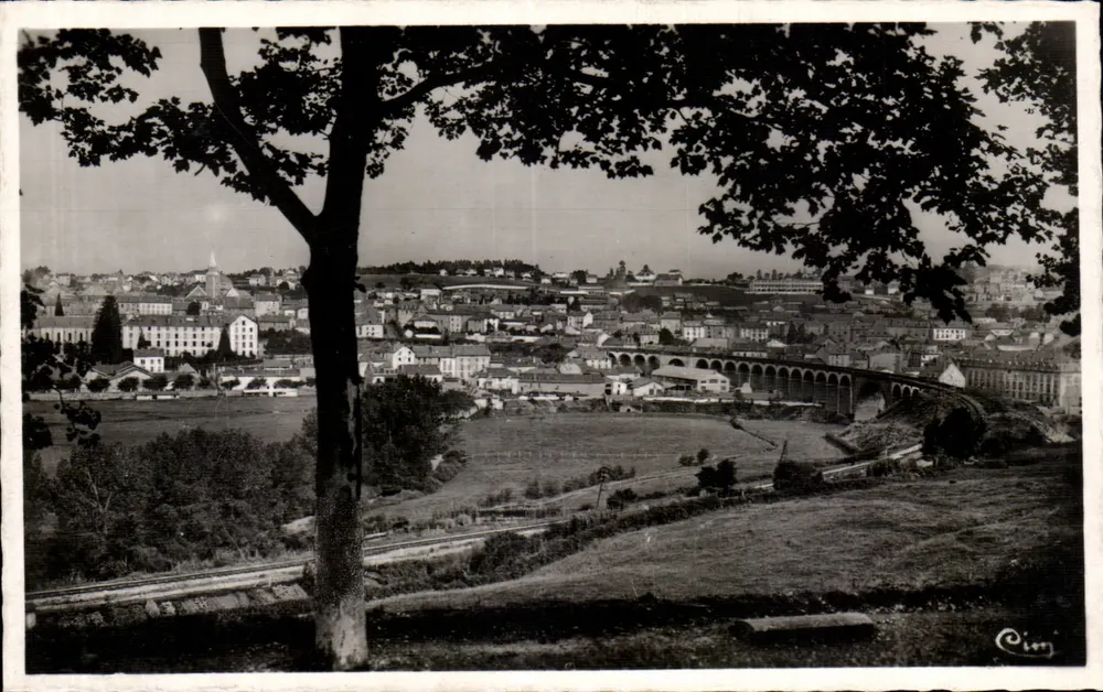 Vista de Aurillac (Cantal) — editor Cim, n° 35 - Frente