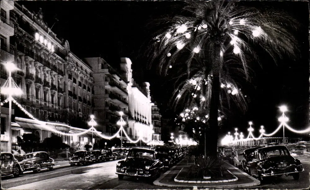 A Costa Azul — A Promenade dos Ingleses à noite — Éditions « Matis » - Frente