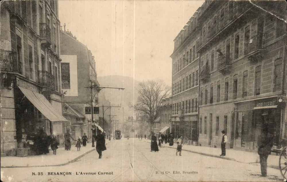 Besançon — Avenida Carnot — B. et Cie, Édit. Besançon - Frente