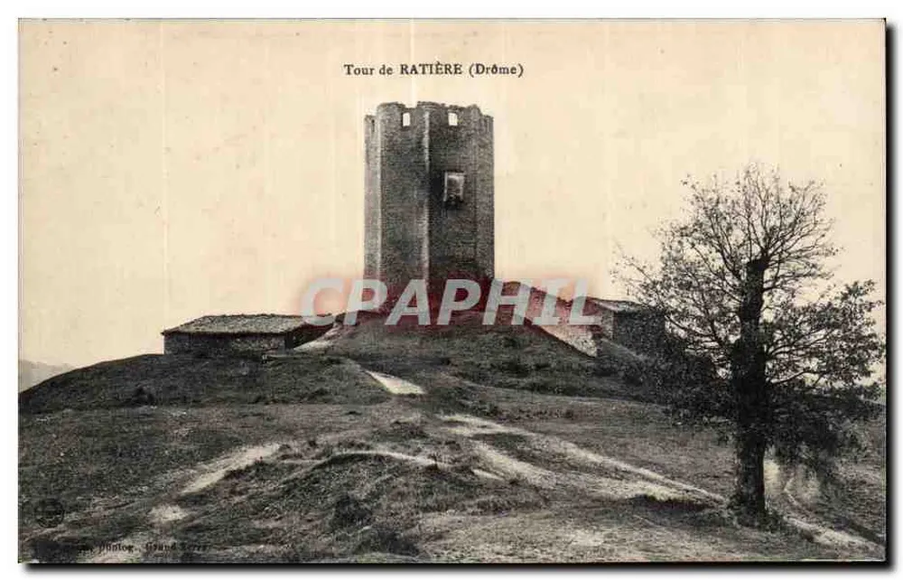 Torre de Ratière (Drôme) — vista da torre medieval em um promontório — editor: Grand Terre - Frente