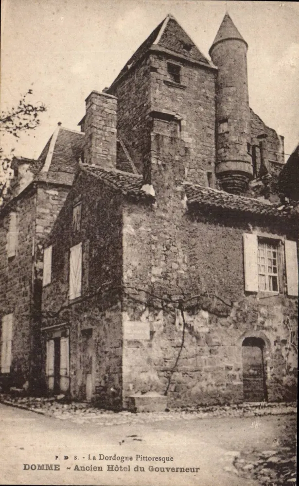 Domme - Ehemaliges Hotel des Gouverneurs — Die pittoreske Dordogne — P.D.S. (Verlag) - Vorderseite